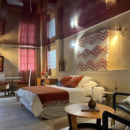 In Provence Hotel - Experience Atypique 沃内勒 外观 照片