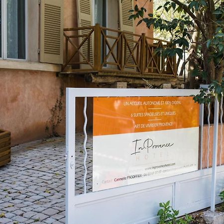 In Provence Hotel - Experience Atypique 沃内勒 外观 照片