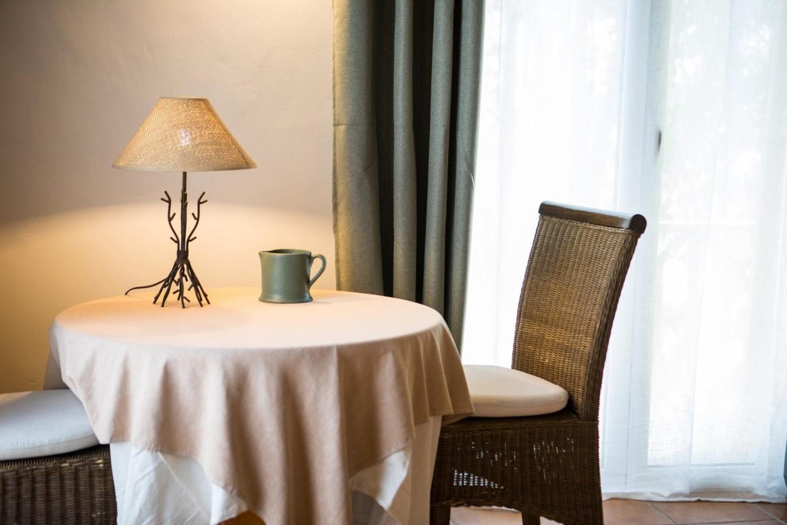 In Provence Hotel - Experience Atypique 沃内勒 外观 照片