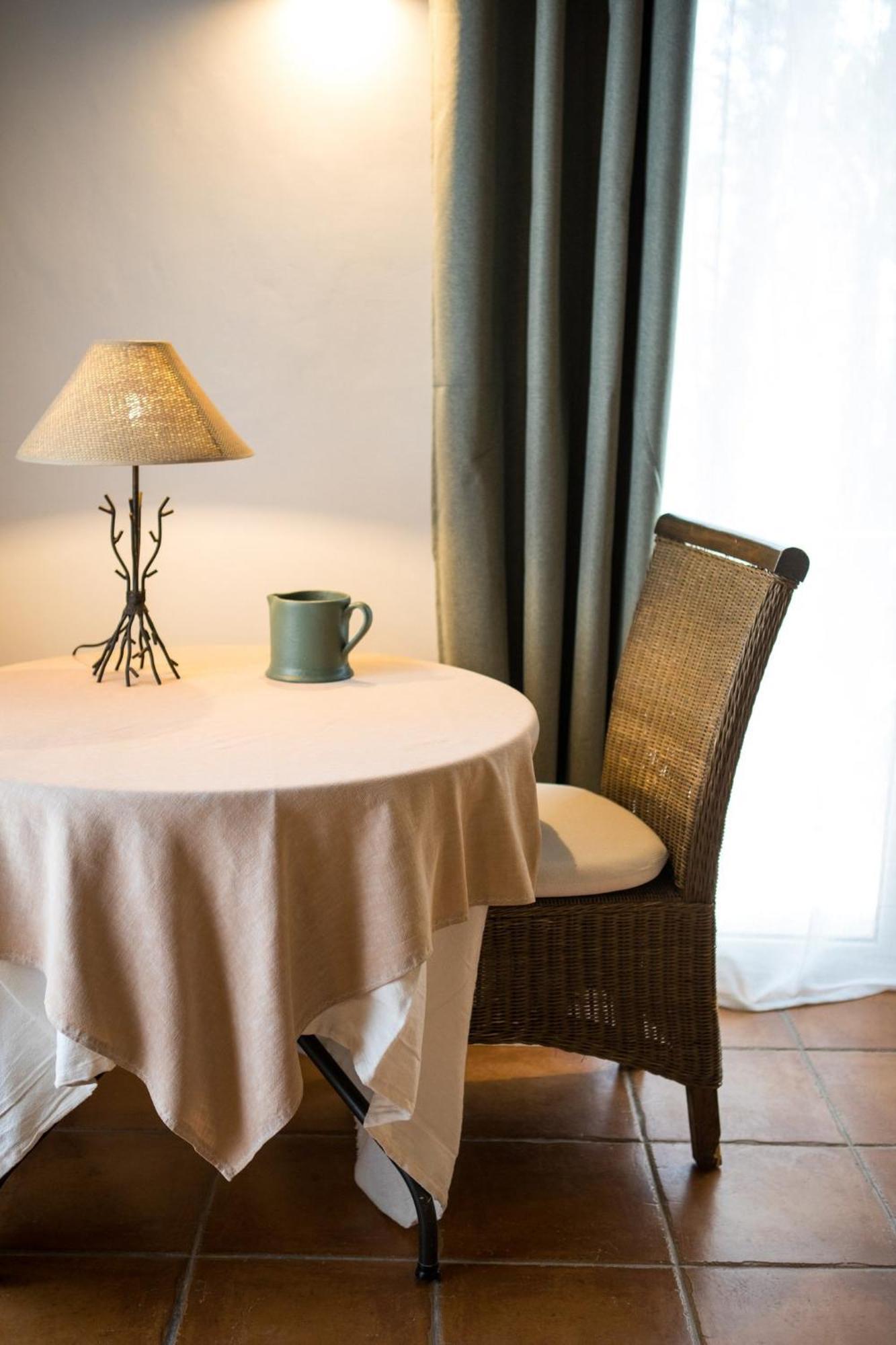 In Provence Hotel - Experience Atypique 沃内勒 外观 照片