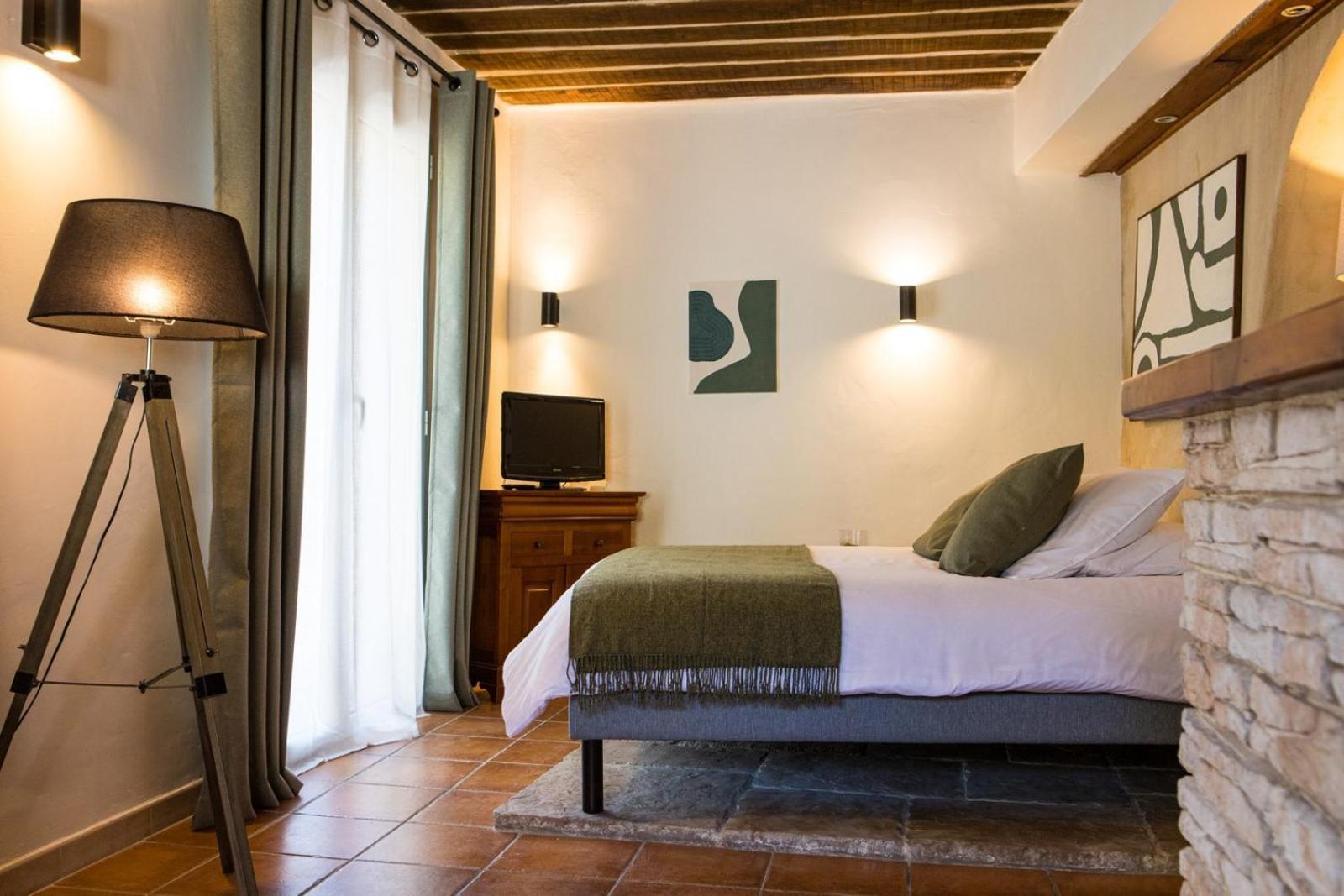 In Provence Hotel - Experience Atypique 沃内勒 外观 照片