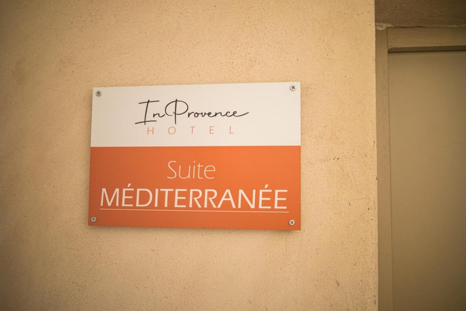 In Provence Hotel - Experience Atypique 沃内勒 外观 照片