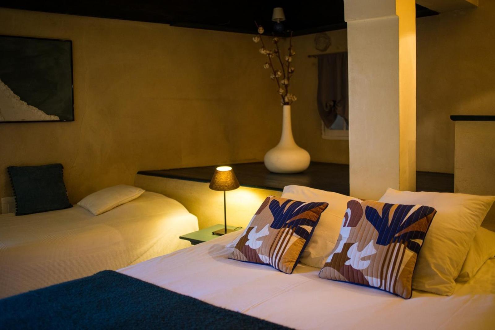 In Provence Hotel - Experience Atypique 沃内勒 外观 照片
