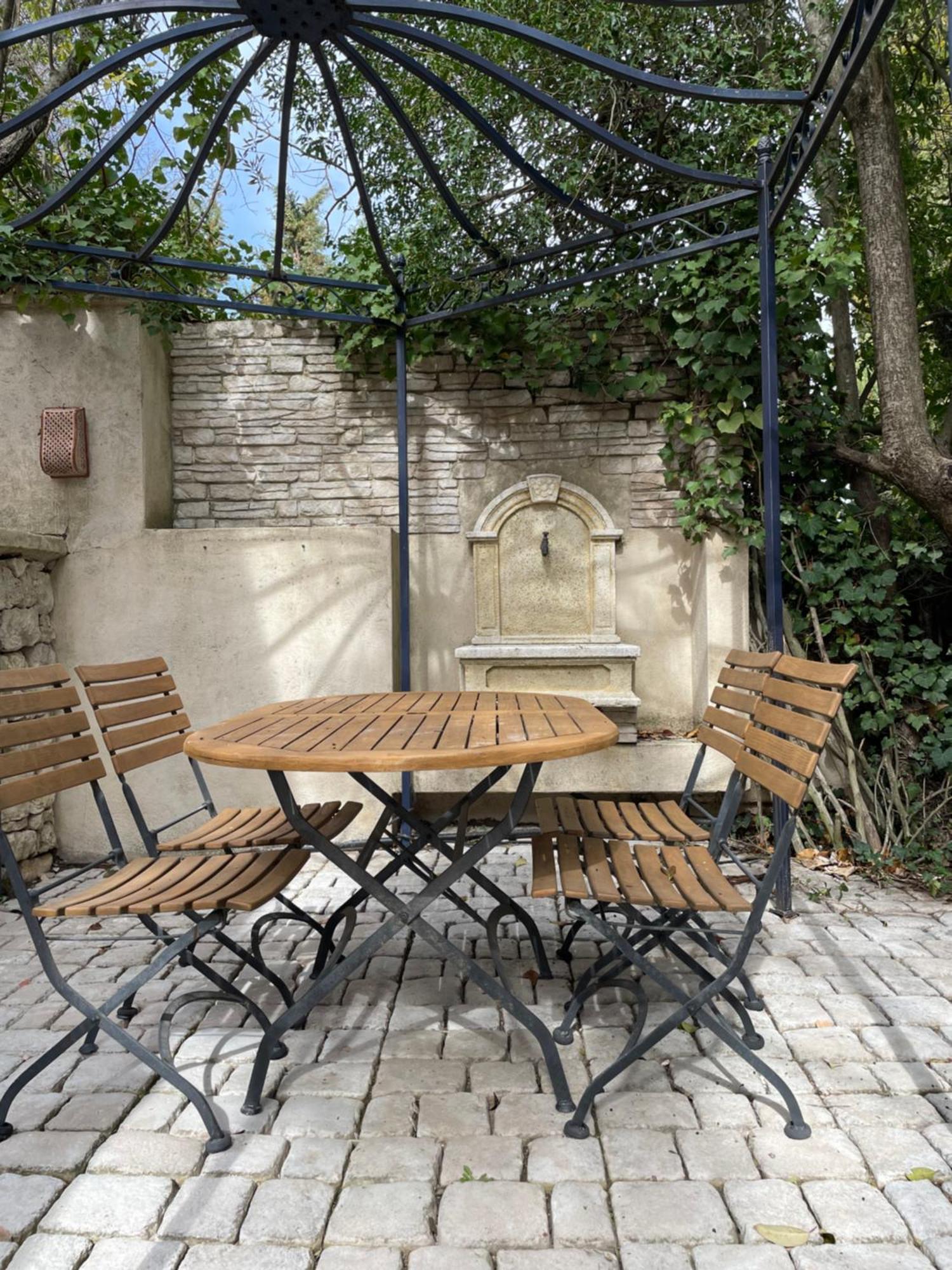 In Provence Hotel - Experience Atypique 沃内勒 外观 照片